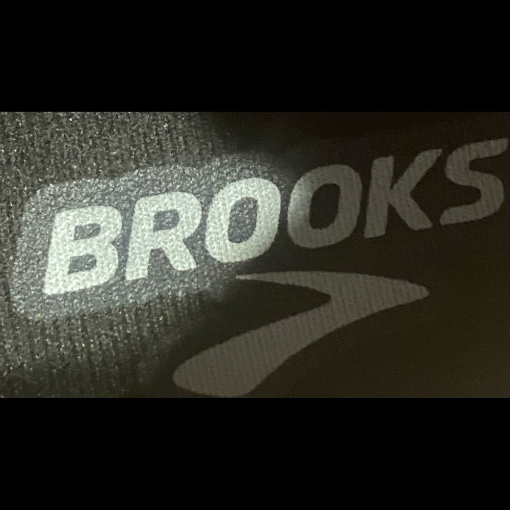 BROOKS LAUNCH 8 BLACK RUNNING SHOES - Picture 6 of 8